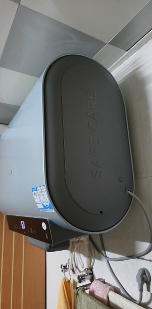 海尔(Haier)[BK1SE]60升双胆扁桶电热水器 双2200W黄金功率 国家补贴20% 超一级能效超薄储水式晒单图