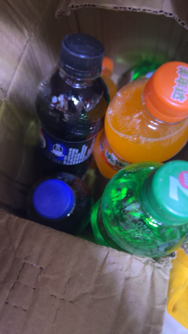 百事可乐 七喜 美年达 可乐 混合系列碳酸饮料300ml*8瓶混口味装 (新老包装随机发货)晒单图