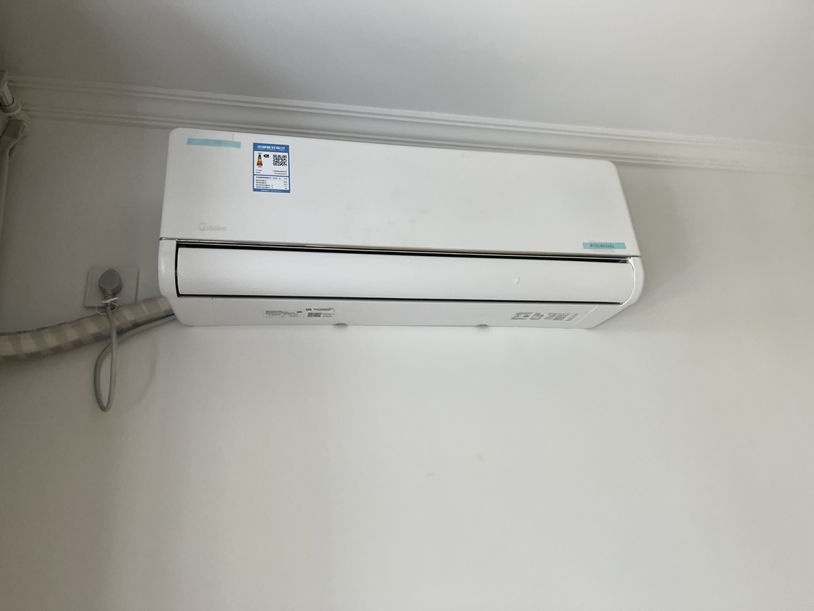 美的(Midea)空调风尊II新一级大1匹p变频冷暖智能壁挂式客厅卧室大风口节能省电挂机KFR-26GW/N8MXC1Ⅱ晒单图