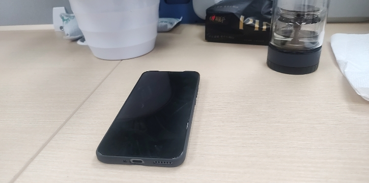 荣耀Magic7 12GB+512GB PTP-AN00 绒黑色 骁龙8至尊版移动平台 荣耀AI自然光绿洲护眼屏 第三代青海湖电池 5G手机晒单图