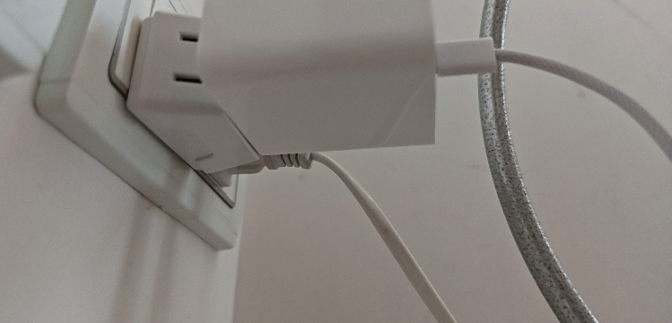 [官方旗舰店]小米GaN充电器67W套装(2C1A) 含6A数据线 三口氮化镓 兼容65W PD 快充 适用iPhone晒单图