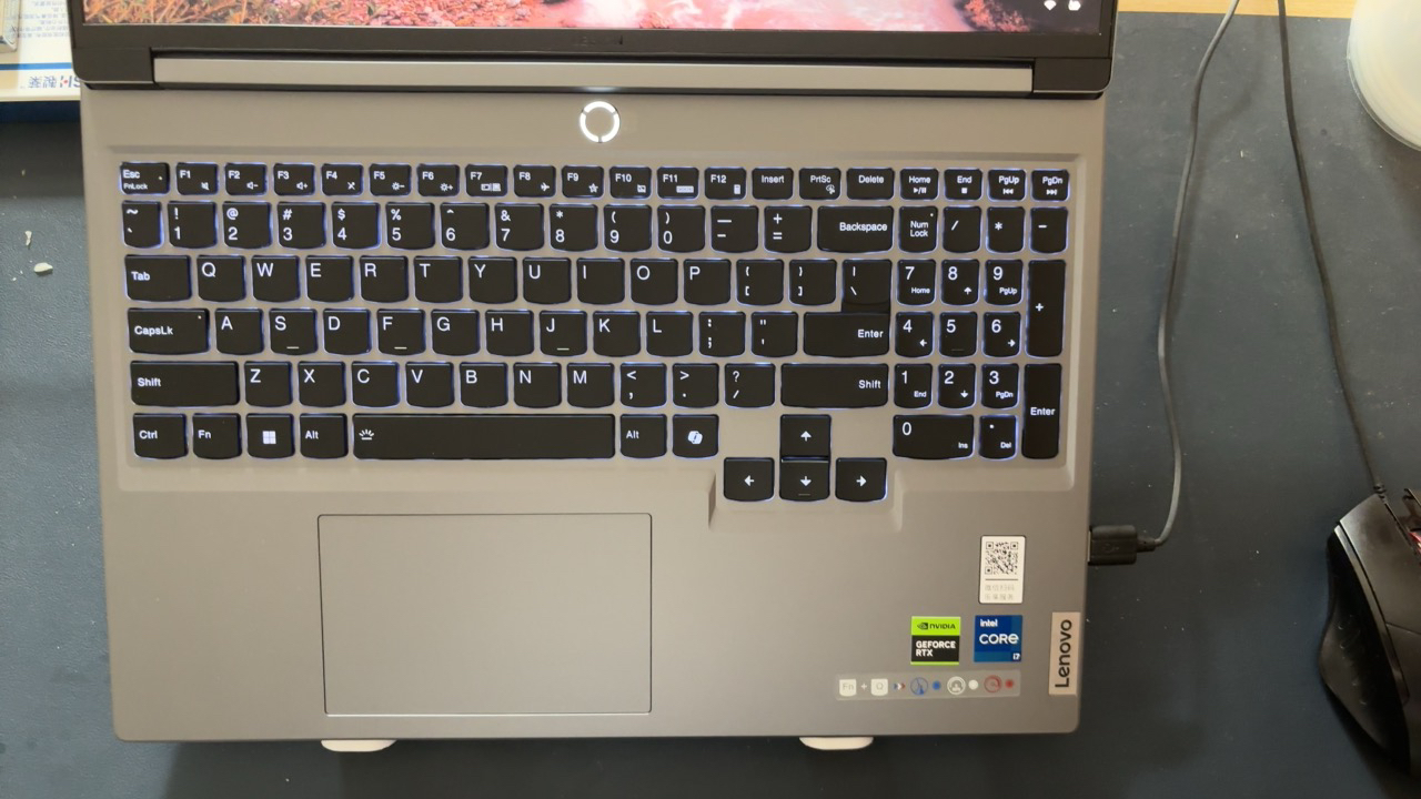 联想(Lenovo)拯救者Y7000P 2024 16英寸电竞游戏本笔记本电脑(14代i7-14700HX 16G 1T RTX4060 2.5k 165Hz100%sRGB)灰色晒单图
