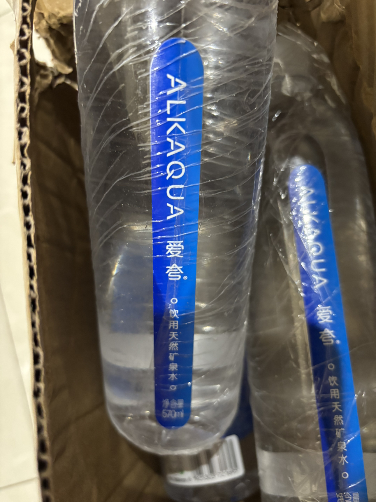 统一 爱夸 天然矿泉水 570ml*4瓶装晒单图