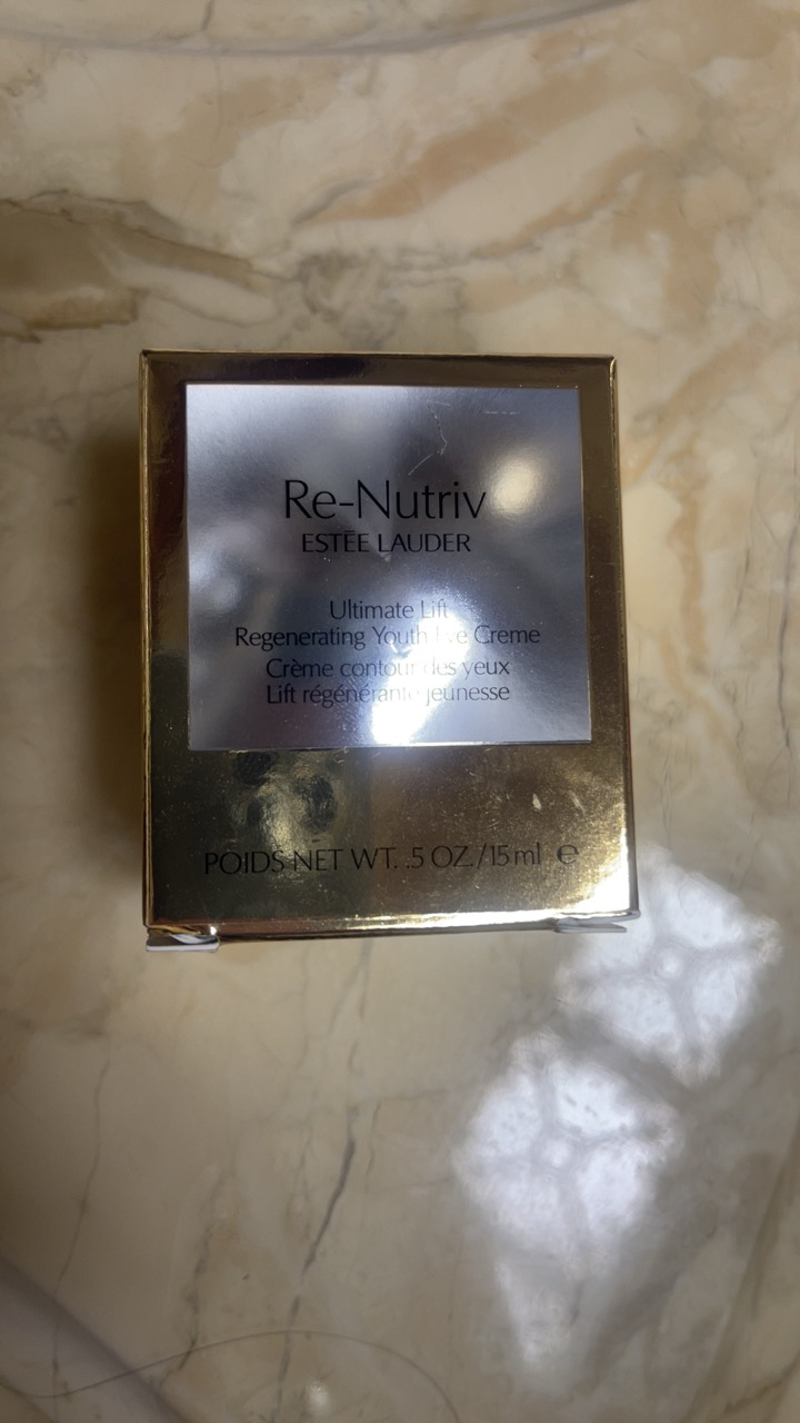 雅诗兰黛(Estee Lauder)奢宠白金花菁萃紧颜焕活系列眼霜焕活眼霜 淡化黑眼圈 冻龄白金眼霜15ml晒单图