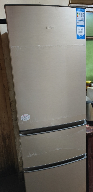 海尔(Haier)219升三门冰箱 2级能效 节能家用电冰箱 三开门冷藏冷冻 宿舍办公BCD-219LHC3E0YH晒单图