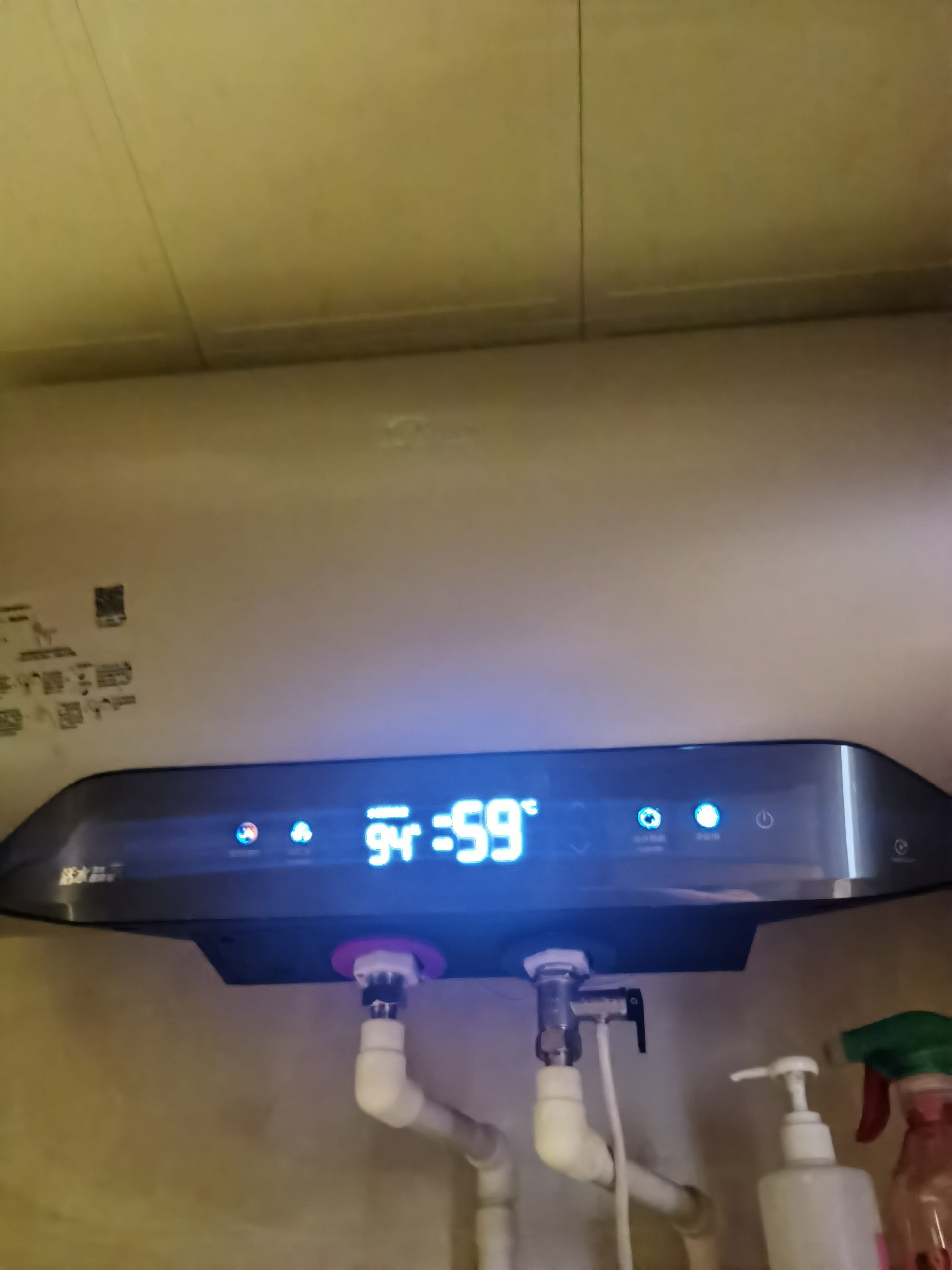 美的(Midea)储水式电热水器专利活水焕新舱免更换镁棒 亲肤活水3200W变频 60L鲜活水质可视化F60-32Q5晒单图