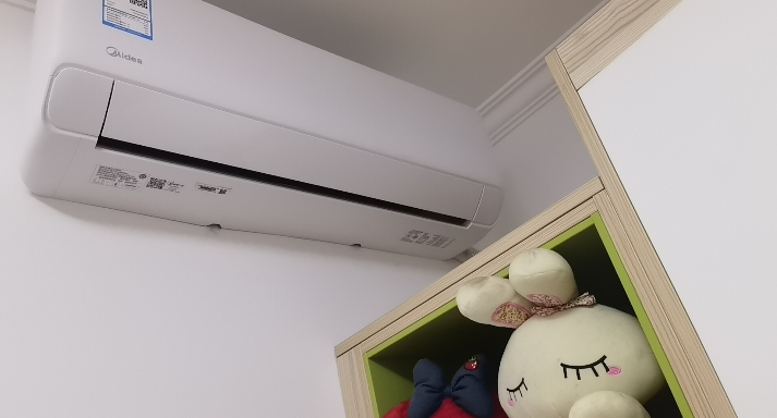 [苏宁自营]美的空调壁挂式挂机制冷王大1匹p 新一级能效变频冷暖 节能省电 KFR-26GW/N8XA1P 冷静星三代晒单图