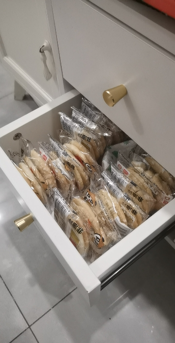 来伊份日式风味小圆饼干(奶盐味)100g*3袋晒单图