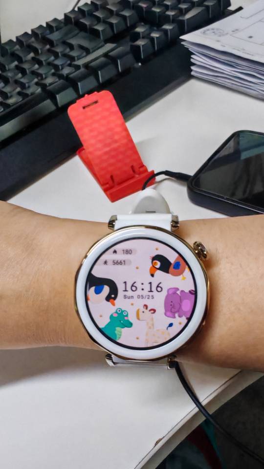 HUAWEI/华为 WATCH GT 5 Pro 42mm 冰川白 白色氟橡 玄玑感知系统 纳米微晶陶瓷 进阶运动晒单图