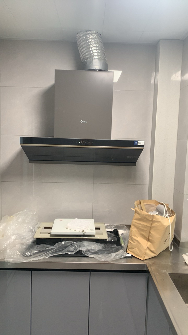 美的燃气热水器 一级降噪 16升热水器家用天然气双核无极水伺服恒温 JSQ30-M9 Max下置风机M9 Max安睡晒单图