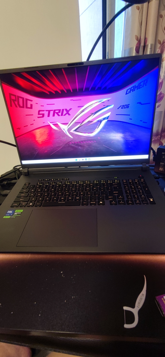 ROG枪神9 Plus 酷睿U9 18英寸 游戏笔记本电脑(U9 275HX RTX5070Ti 16G 1T 2.5K 240Hz)晒单图