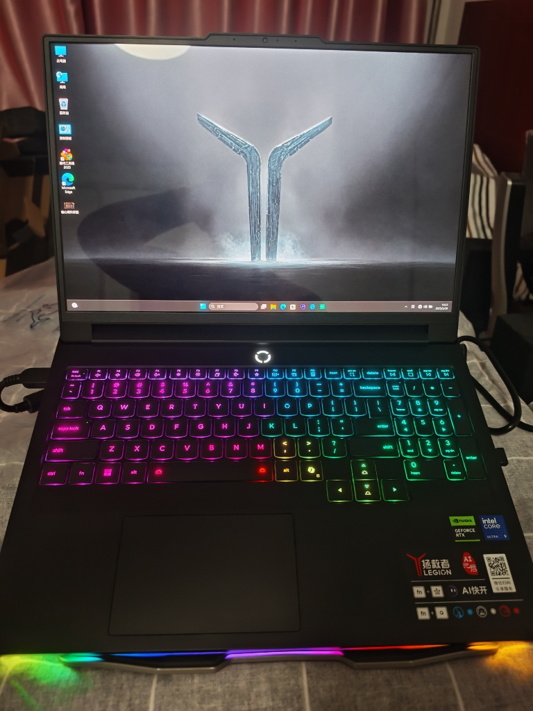 联想(Lenovo)拯救者Y9000P 2025 至尊版 Ai元启 16英寸电竞游戏本笔记本电脑(Ultra 9 275HX 32G 1T RTX5070 Ti 2.5k 碳晶黑)晒单图
