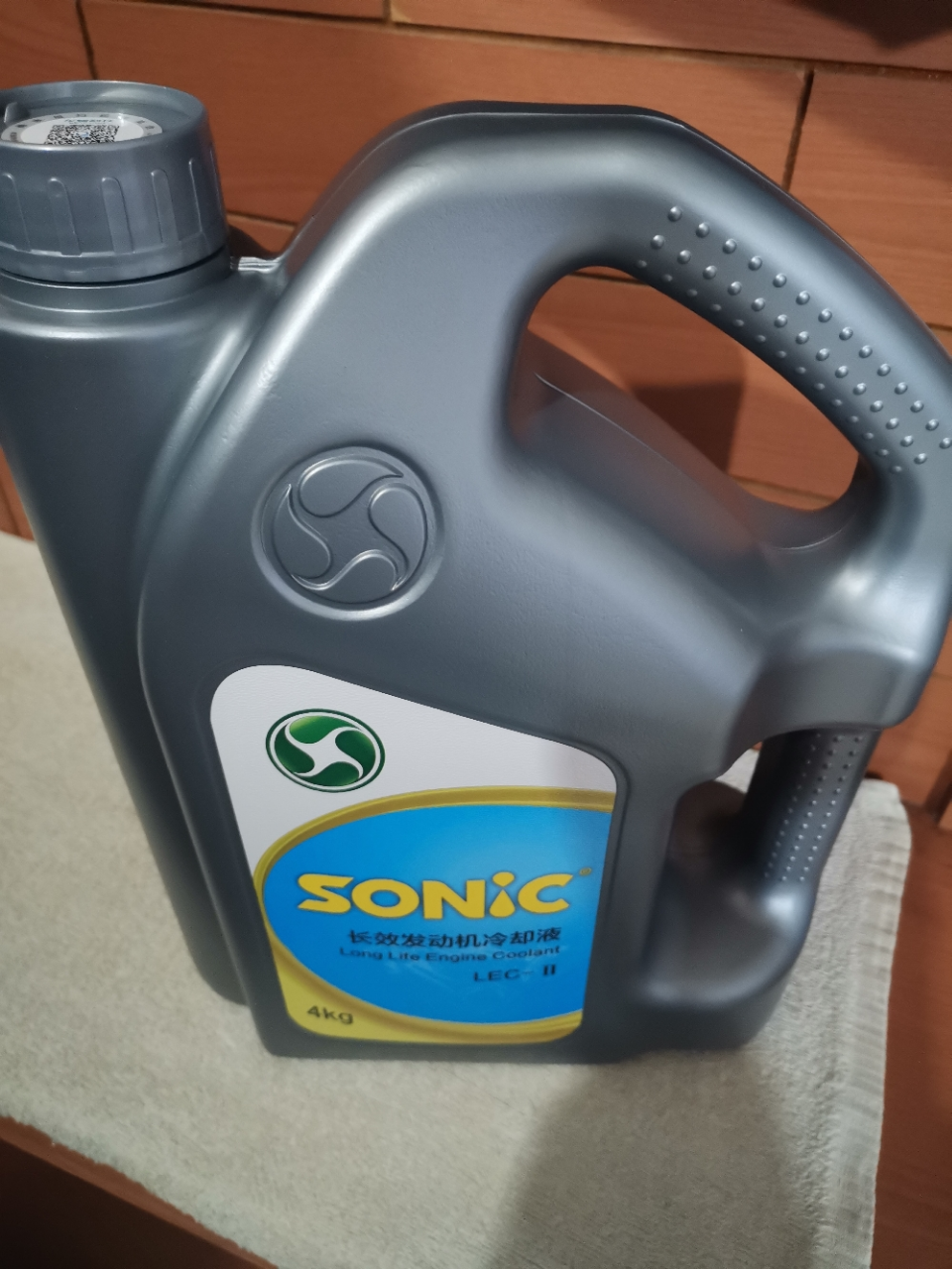 龙蟠 防冻液汽车发动机冷却液红色水箱宝四季通用正品4KG/2KG水箱冷却液防冻液-35℃ 4KG晒单图