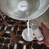 美的(Midea)电风扇落地扇轻音直流变频空气循环扇桌面台式立式两用电扇家用一级能效节能扇SDH30RX晒单图