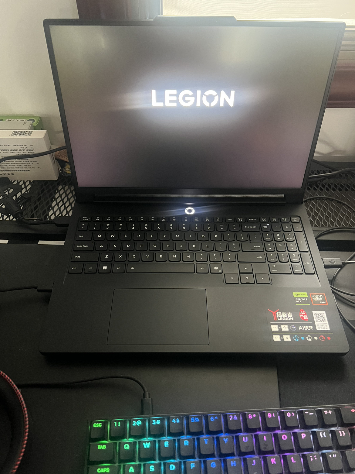 联想(Lenovo)拯救者R9000P 2025 AI元启 16英寸电竞游戏本笔记本电脑(Ryzen 9 8945HX 32G 1T RTX5060 2.5k 240Hz)碳晶黑晒单图