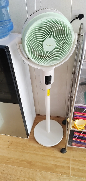 美的空气循环扇直流变频家用3D摇头智能语音落地电风扇GDH24LOVE晒单图