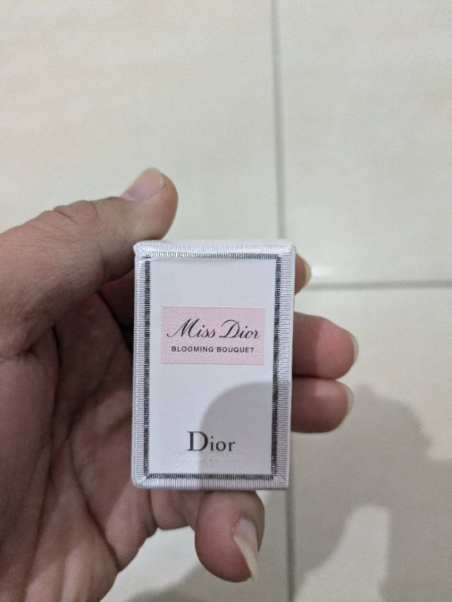 迪奥(Dior)香水花漾甜心小姐淡香氛女士淡香水小样5ml 香水/小样晒单图