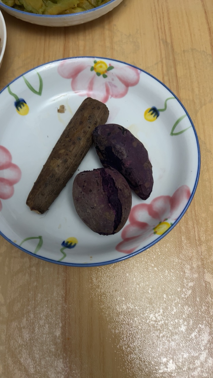 [西沛生鲜]越南进口新鲜紫薯 地瓜蔬菜 软糯香甜 3斤 中大果 单果100g以上 营养丰富晒单图
