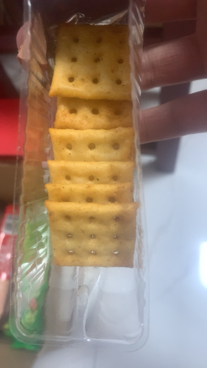 洽洽咔吱脆35g*12支 麻辣香锅味*4+韩式泡菜味*4+铁板烧烤烧*4 非油炸烘焙工艺 薯香浓郁 脆不可挡 休闲零食晒单图