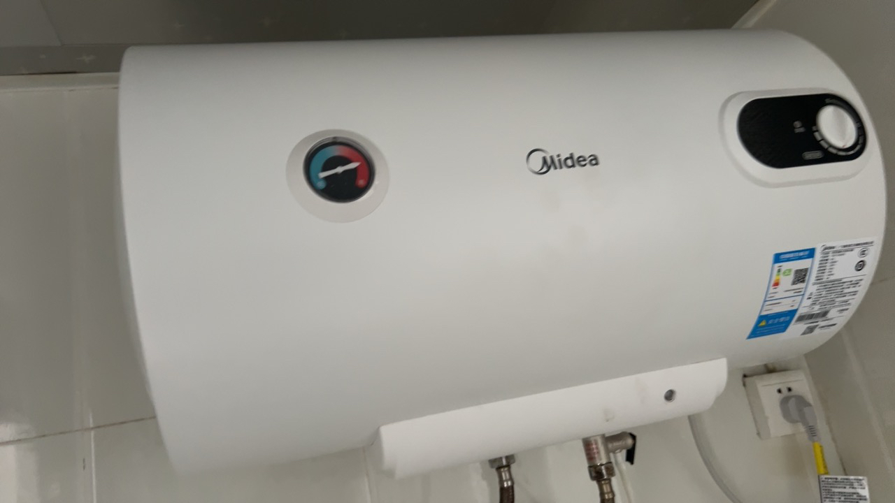 美的(Midea)热水器电热水器储水式2000W速热安全防电小型家用热水器美的洗澡机械款A3 F50-15A3(HI)晒单图