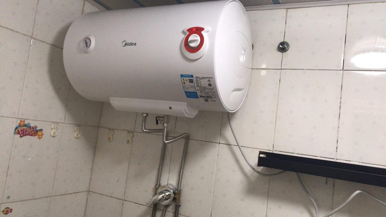 美的(Midea)热水器电热水器储水式2100W速热安全防电小型家用热水器双重杀菌机械款F50-21WA1晒单图