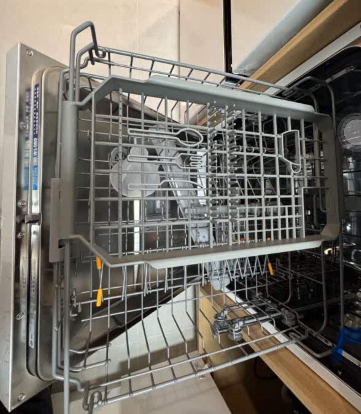美的(Midea)[RX600SMax]新品嵌入式家用15套洗碗机 105℃热风烘干四星消毒 一级水效 AI自动洗消烘存晒单图