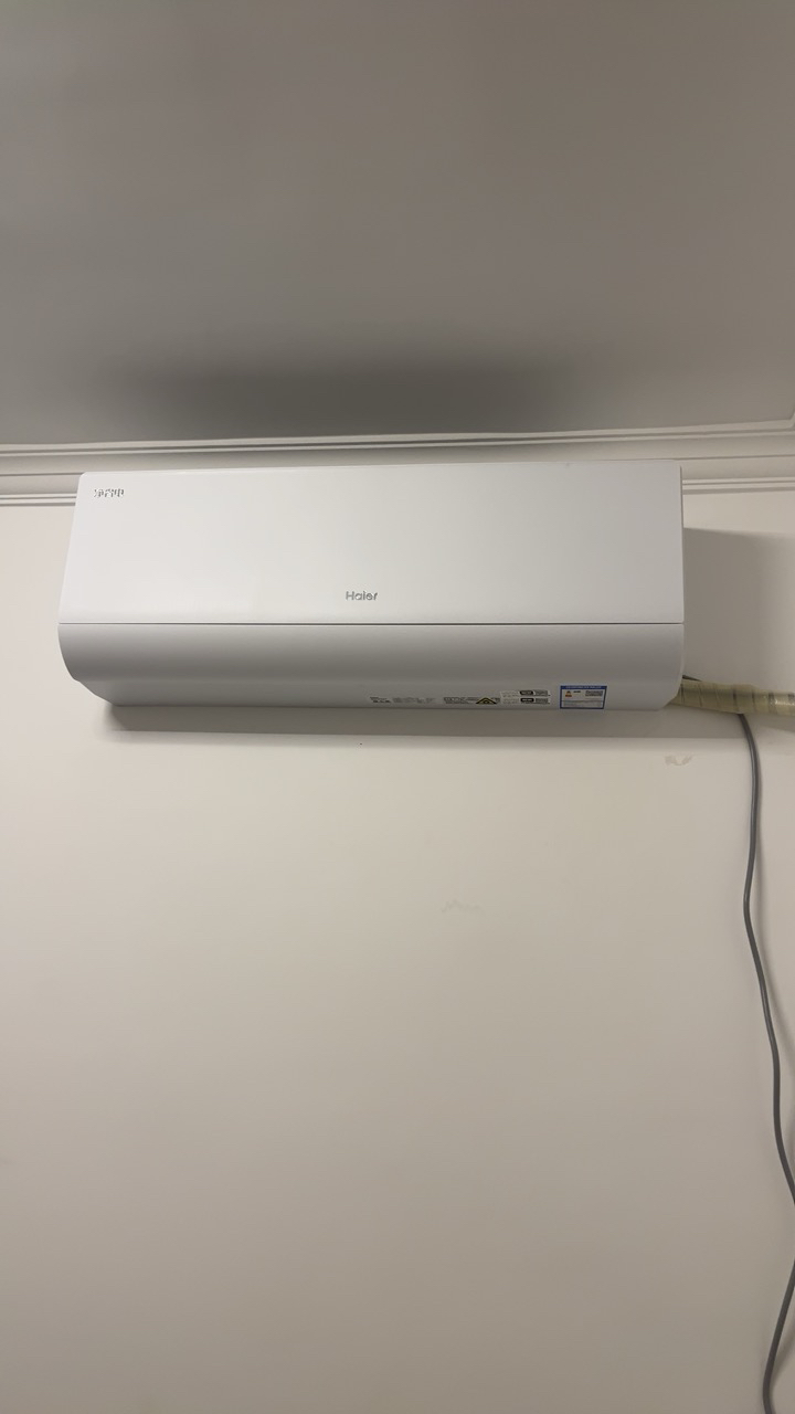 海尔空调(Haier)1.5匹 新1级能效 KFR-35GW/E1-1套机 一键AI节能省电 健康自清洁 只吹干净风晒单图
