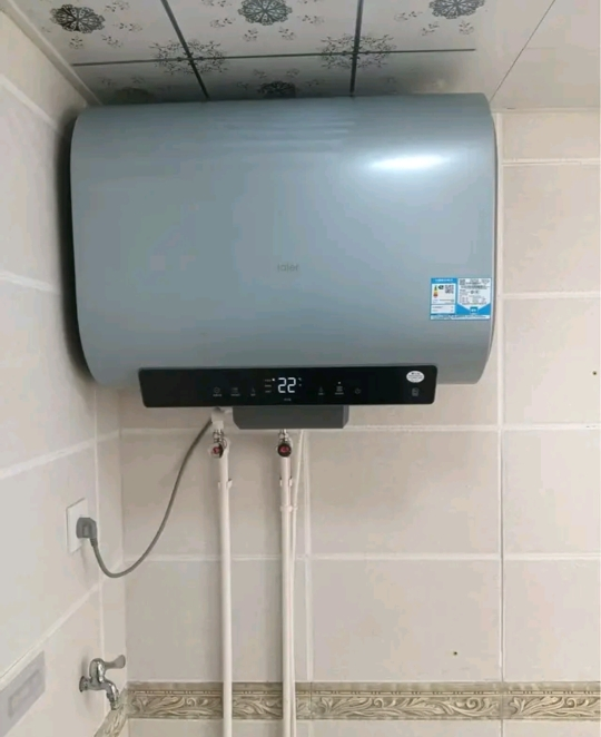 海尔(Haier)[BK1SE]60升双胆扁桶电热水器 双2200W黄金功率 国家补贴20% 超一级能效 家用超薄储水式晒单图