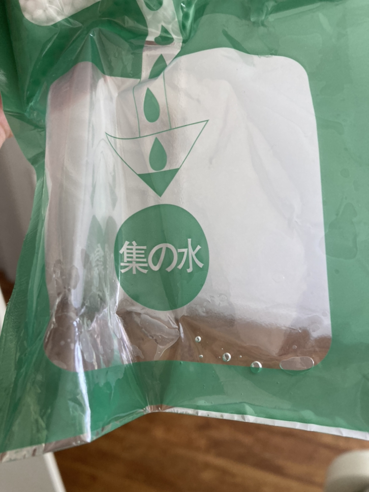 日和花除湿袋100g*2袋可挂式吸潮防潮袋吸水袋吸湿袋干燥剂宿舍学生室内衣柜挂袋晒单图