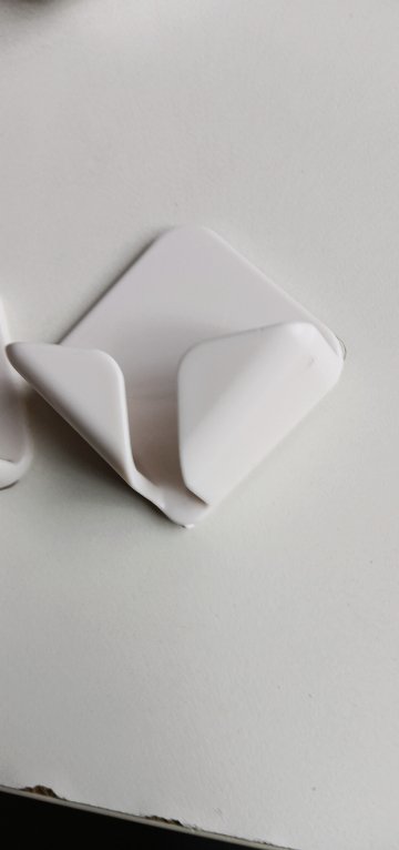 创意多功能插头挂钩免打孔墙壁菱形粘钩厨房插座电源线收纳固定器2个装晒单图