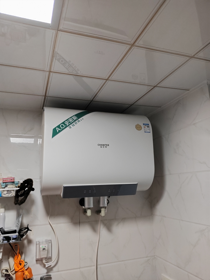 AO史密斯佳尼特新品60L电热水器 健康新升级 储水式扁桶 一级能效速热 超薄双胆 CTE-60HT1S 3000W晒单图