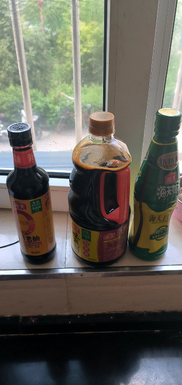 海天0添加草菇老抽500mL(PET瓶)*1+海天上等蚝油700g(PET瓶)*1+味极鲜酱油1.28L*1调味组合装晒单图