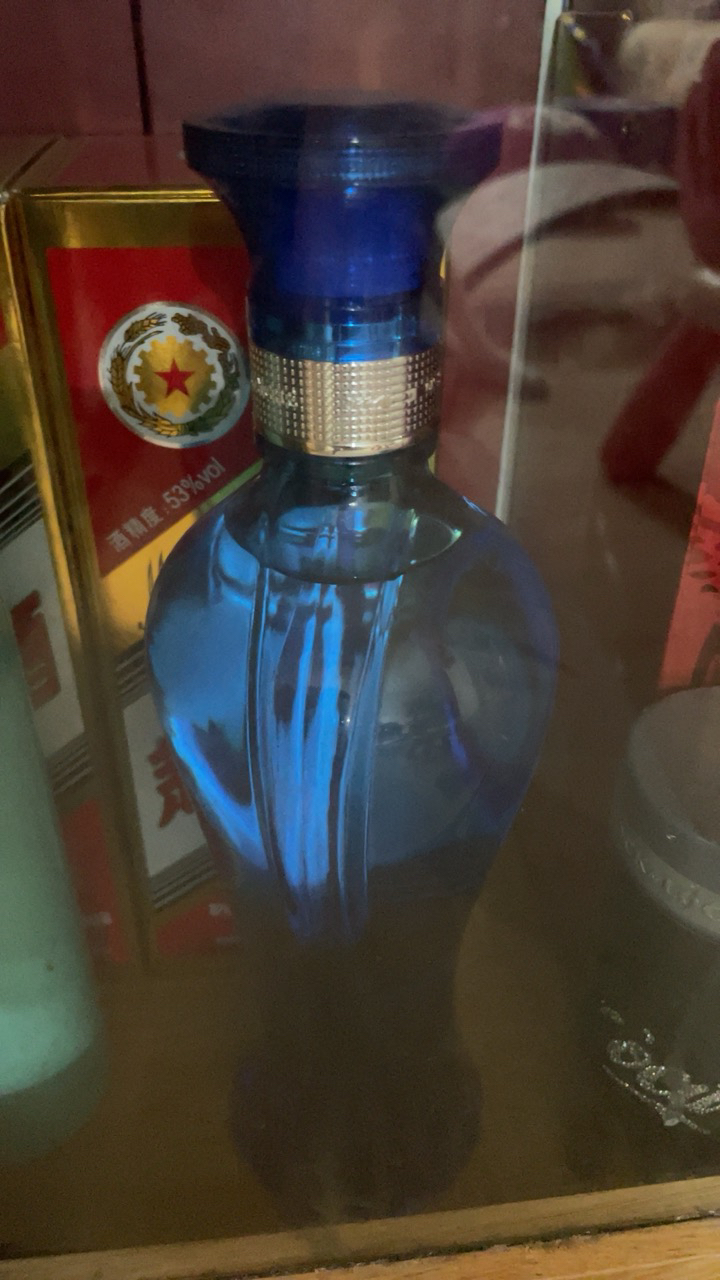 洋河蓝色经典 海之蓝52度520ml*6瓶 整箱装 浓香型白酒 新老包装随机发货晒单图