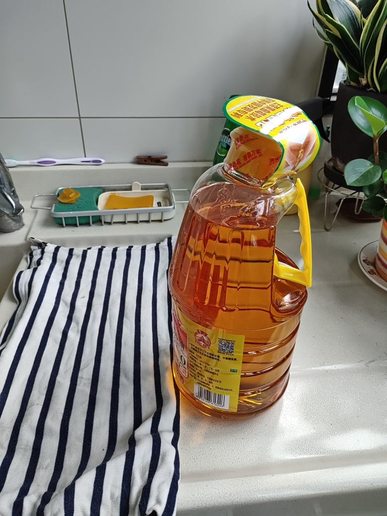 鲁花 5S压榨一级花生油1.8L 食用油 粮油 礼品 家用炒菜 植物油 营养健康轻食 送礼佳品 物理压榨 香浓味美 团购晒单图