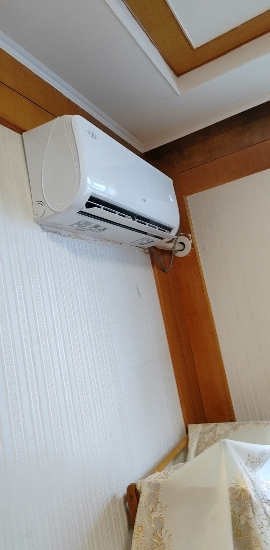 奥克斯 (AUX) 空调 大1匹挂机 新一级能效 变频冷暖两用 节能省电 自动清洁 家用卧室壁挂式空调晒单图