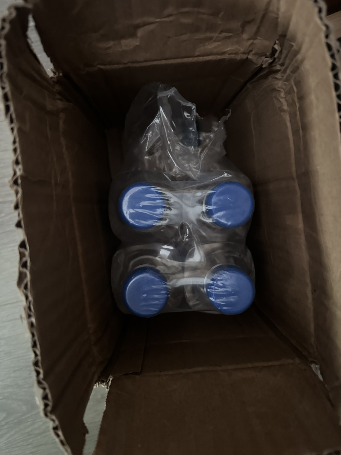 斐济原装进口 斐泉(FIJI) 天然矿泉水 330ml*6瓶晒单图