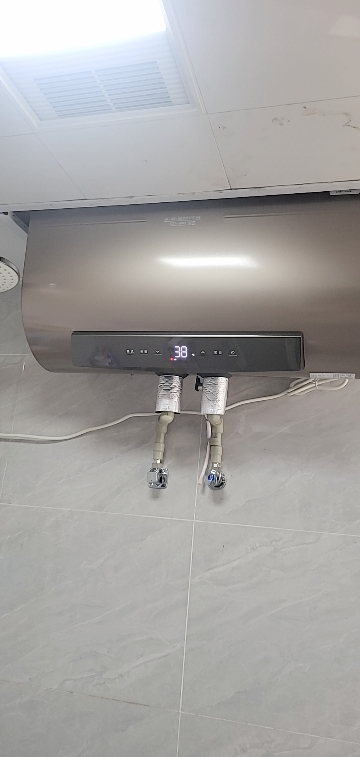 史密斯60升电热水器 家用 双胆扁桶 纤薄黑科技 大屏触控 双擎速热 E60HGDWi一级能效 储水式晒单图