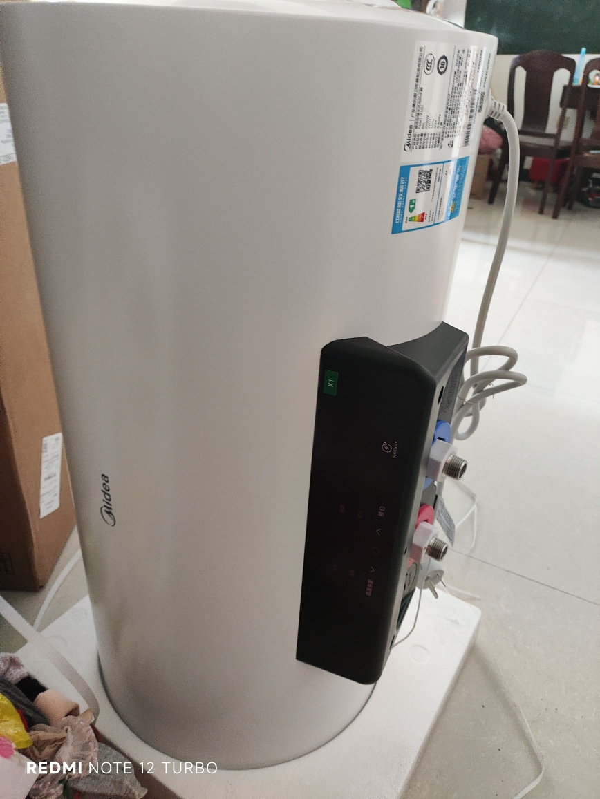 [美的智能家电]60L家用电热水器F6021-X1(S)(数显)2200W速热 双重抑菌 搪瓷内胆 长效免换镁 8年质保晒单图