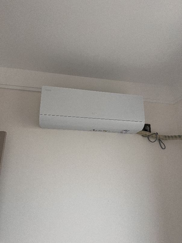 海尔(Haier)[小红花空调-绽放版]净省电1.5匹挂机家用空调 KFR-35GW/E1-1家电国家补贴20%以旧换新晒单图