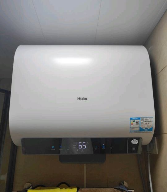 海尔热水器电热水器储水式扁桶双胆家用洗澡一级能效智慧节能上门安装BK3mini 60L 3300W 行业至短 冰雪白外观晒单图