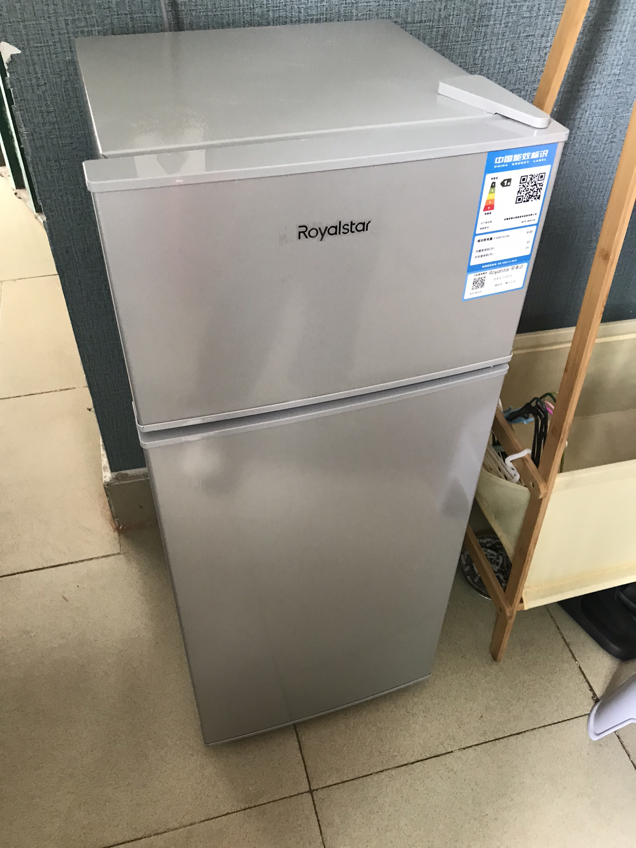 荣事达(Royalstar)86升迷你冰箱小型双门电冰箱家用宿舍冷冻冷藏节能一级能效 86A158银色晒单图