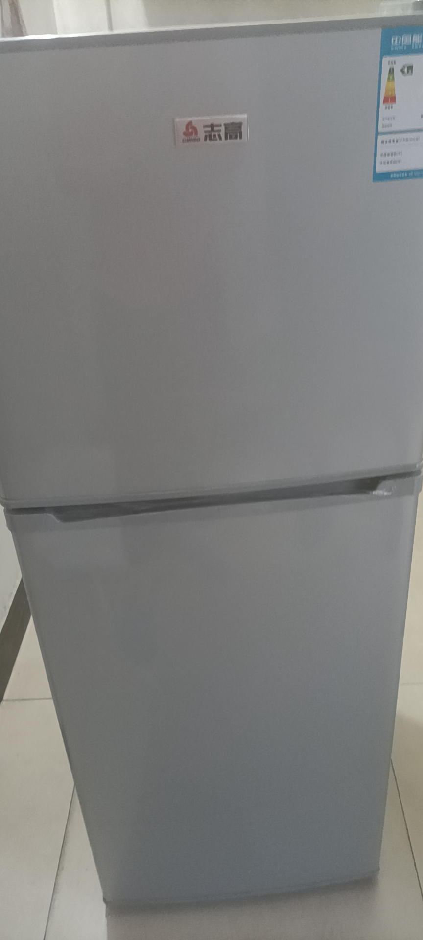 志高(CHIGO)BCD-148A218LN 小型双门迷你小冰箱 家用双开门电冰箱 节能两门冰箱小闪亮银直冷晒单图