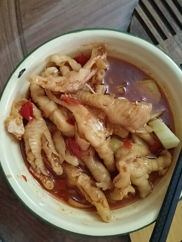[苏鲜生推荐]雀淘 熟食卤味虎皮鸡爪240g/袋 4袋装 顺丰发货解馋鸡爪鸡脚筋夜宵充饥下酒菜休闲零食小吃晒单图