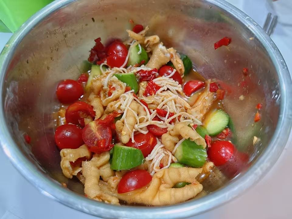 [苏鲜生推荐]雀淘 熟食卤味虎皮鸡爪240g/袋 4袋装 顺丰发货解馋鸡爪鸡脚筋夜宵充饥下酒菜休闲零食小吃晒单图