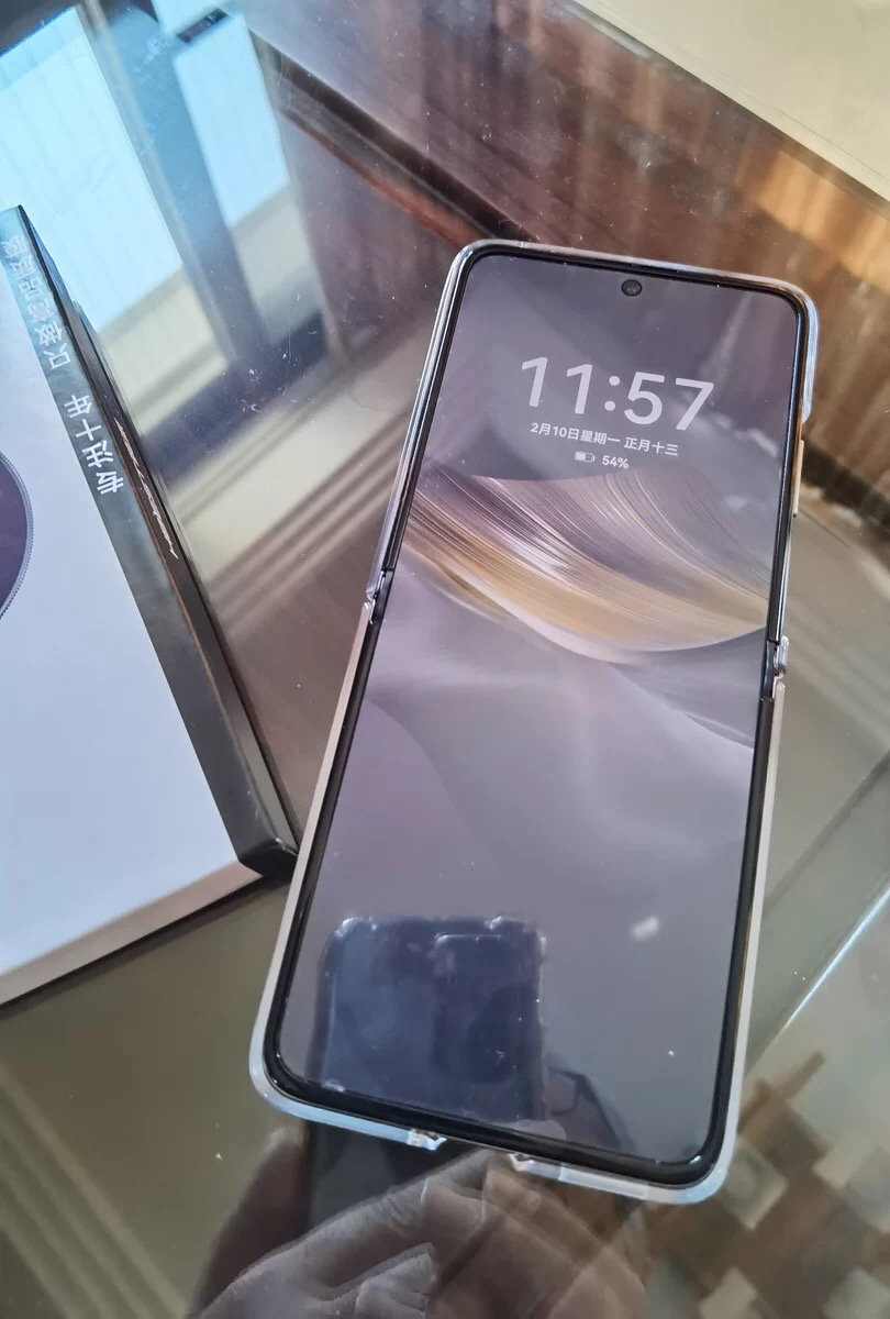 华为/HUAWEI Pocket 2 256GB 洛可可白 超平整超可靠 全焦段XMAGE四摄 紫外防晒检测 鸿蒙折叠屏手机晒单图