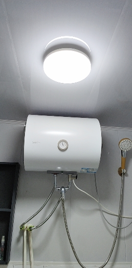 [租房神器]Leader 40升电热水器 海尔智家LES40H-LC(1) 1500W速热 致密保温层 二级能效晒单图