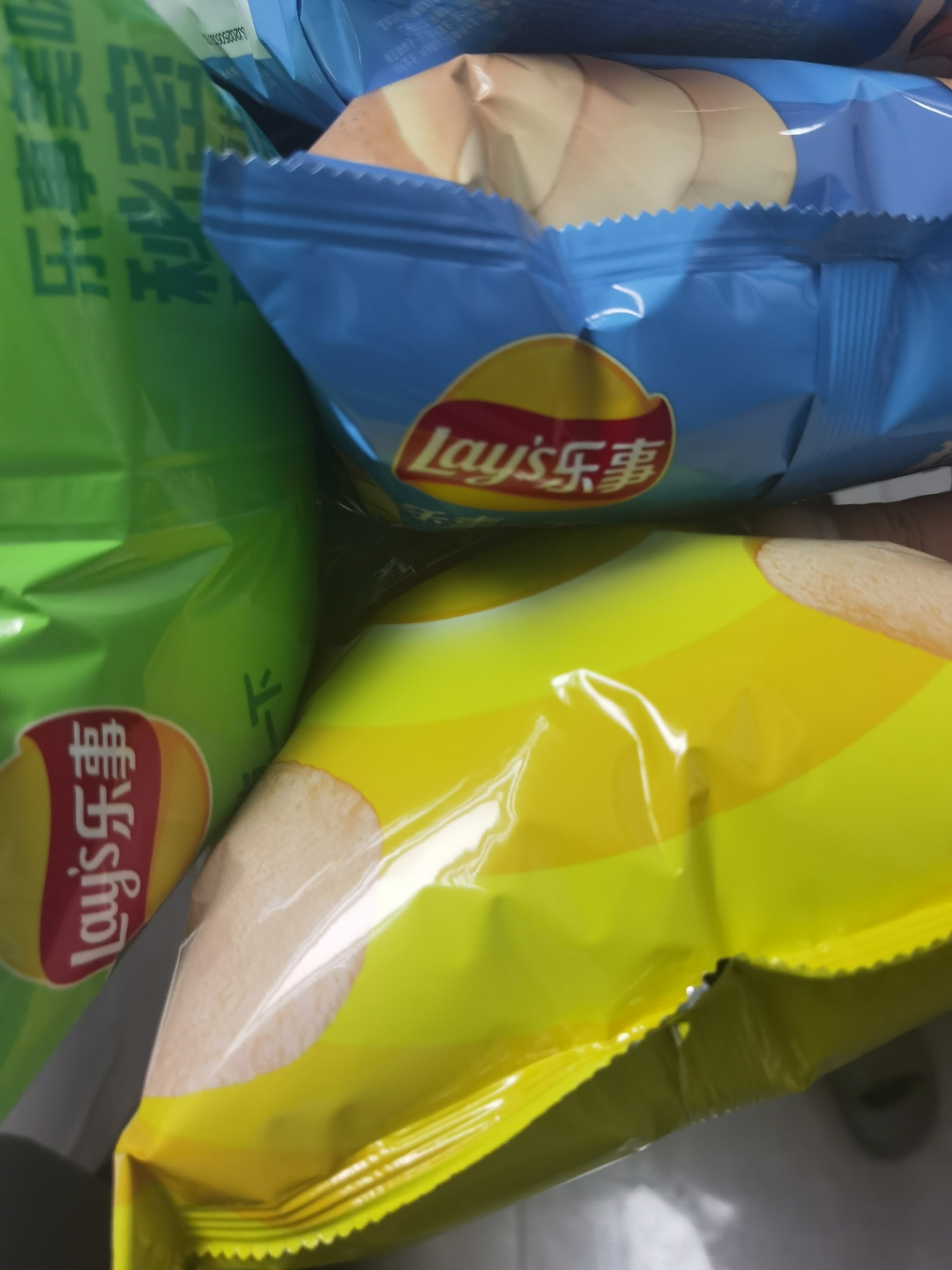 乐事薯片40g*6包原切马铃薯片膨化食品休闲零食真薯薄切薄脆下午茶(原味+黄瓜味+番茄味)晒单图