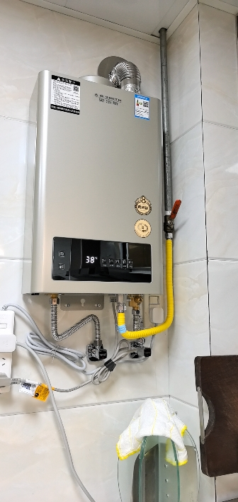 AO史密斯 13升燃气热水器 不锈钢换热器8年包换 负压燃烧更安全 精控恒温 家用5系列晒单图