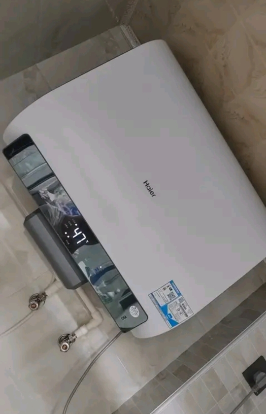 海尔热水器电热水器储水式扁桶双胆家用洗澡一级能效智慧节能上门安装BK3mini 60L 3300W 行业至短 冰雪白外观晒单图