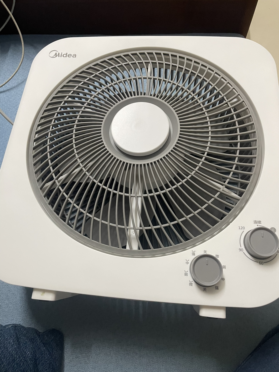 美的(Midea)电风扇KYT30-21MA家用小型转页扇落地扇宿舍台式轻音风扇四档可调风扇桌电扇定时电扇晒单图